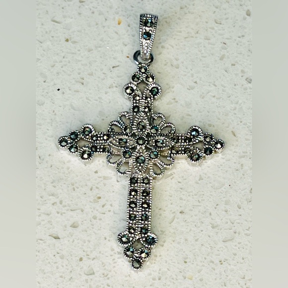 VTG Sterling Silver 925 Cross Pendant - Picture 10 of 11